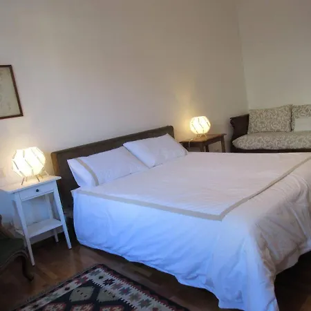 Duma Bed