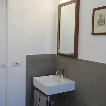 Duma Bed Apartment Como